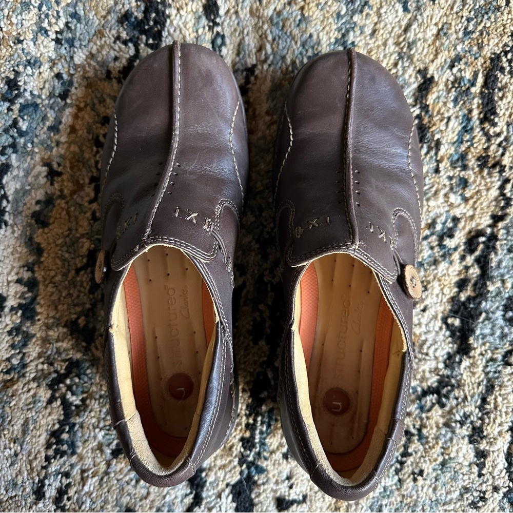 Clarks Unstructured Un Loop Brown Loafers - image 7